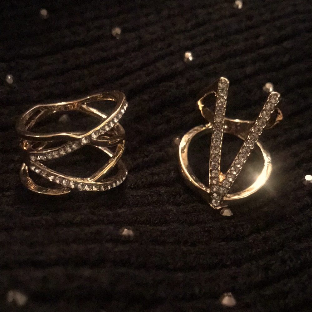 Set of two gold plated fancy rings - never worn